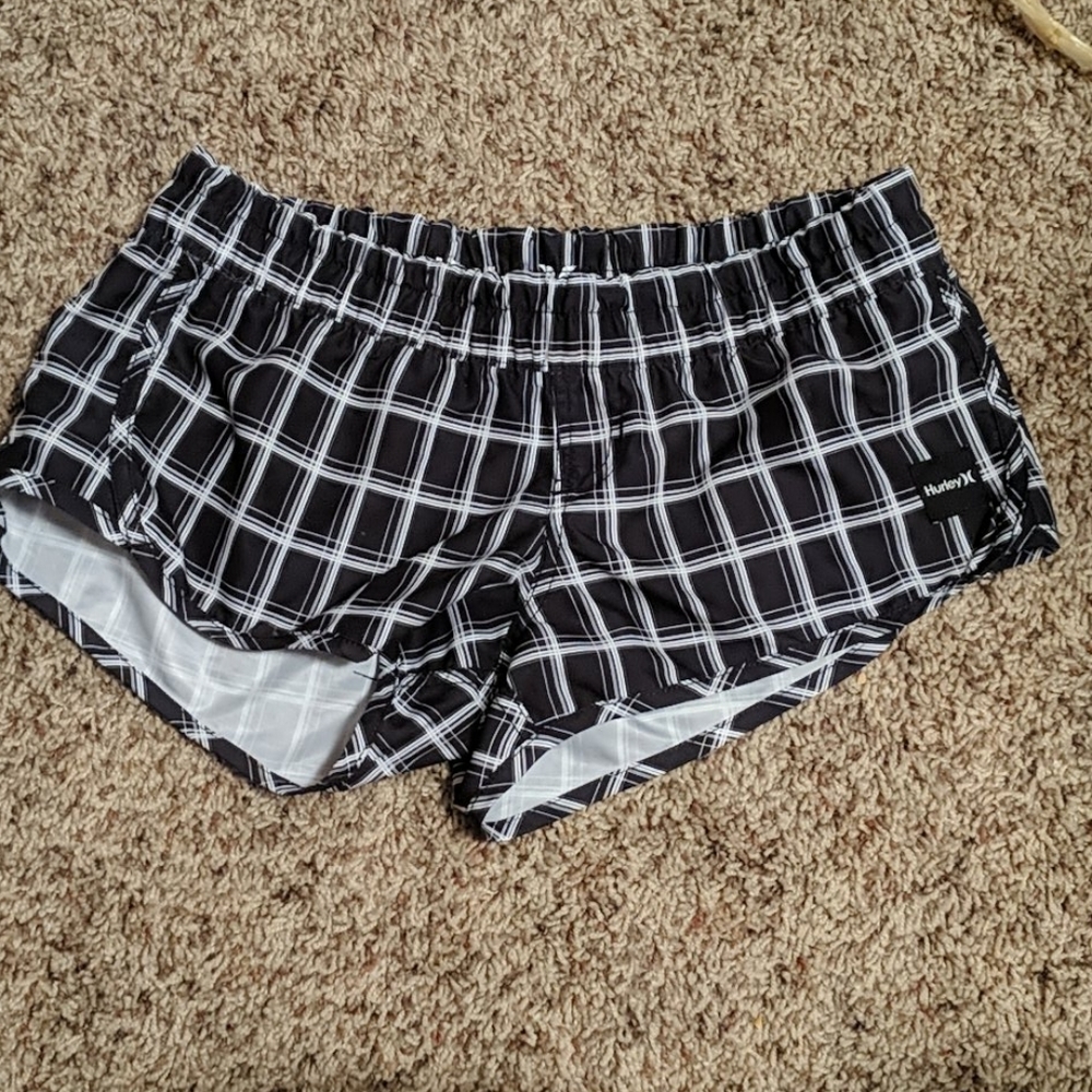 Women's Hurley boardshorts